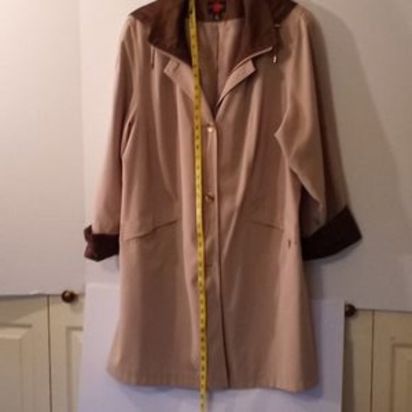 Gallery Trench Coat - Women Size (1X) - Beige - Picture 8 of 9